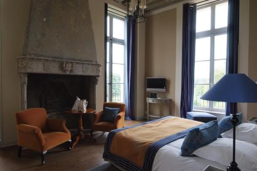 room-image