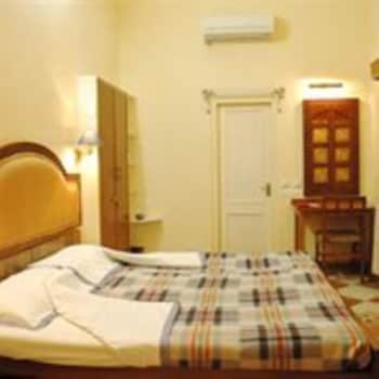 room-image