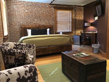room-image