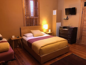 room-image