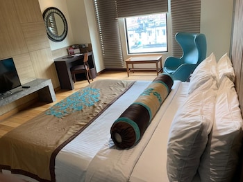room-image