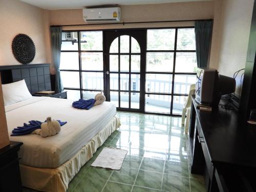 room-image