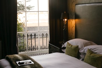 room-image