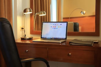 room-image