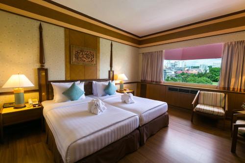 room-image