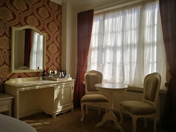 room-image