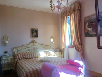 room-image