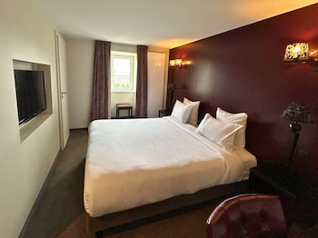 room-image