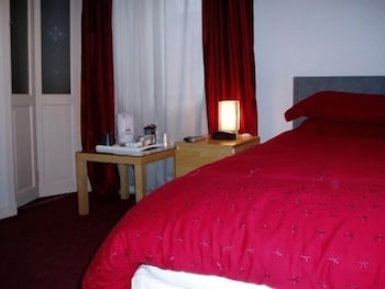 room-image