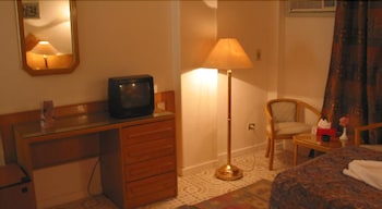 room-image