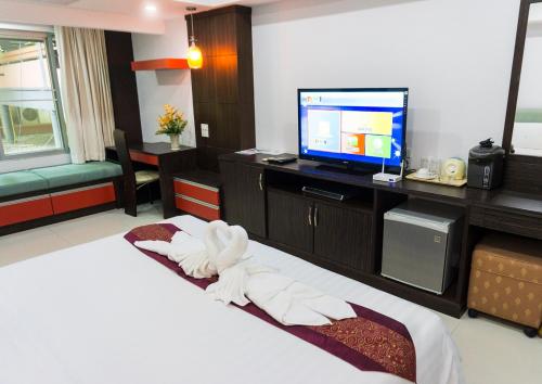 room-image