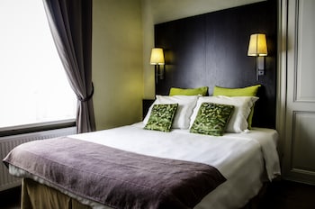room-image