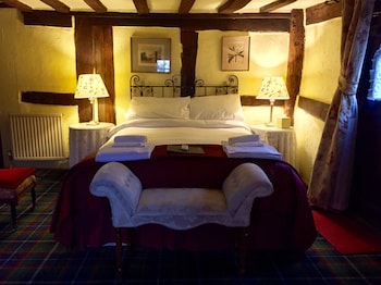 room-image
