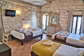 room-image