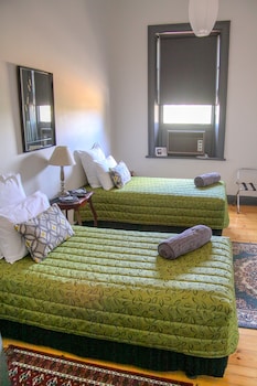 room-image