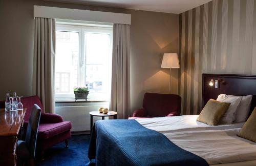 room-image