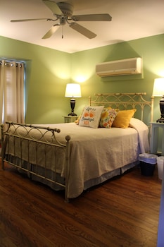 room-image