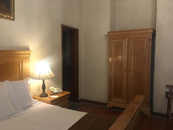 room-image