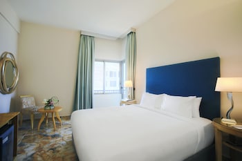 room-image