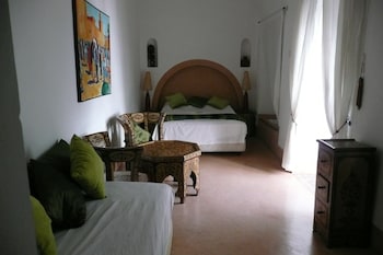 room-image