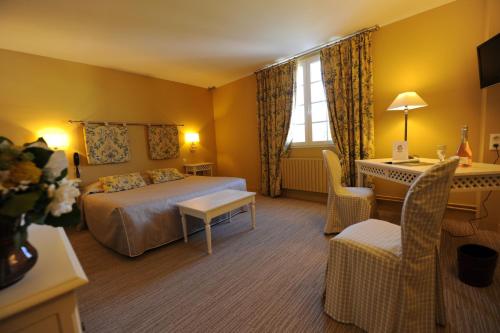 room-image