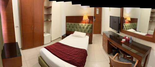 room-image