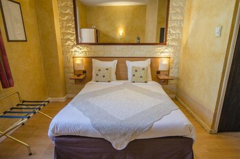 room-image