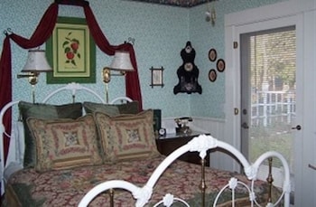 room-image