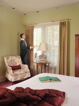 room-image