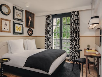 room-image