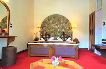 room-image