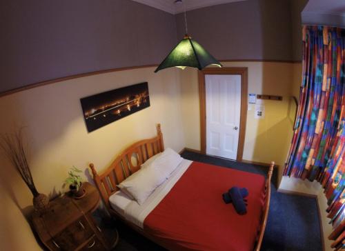 room-image