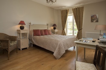 room-image