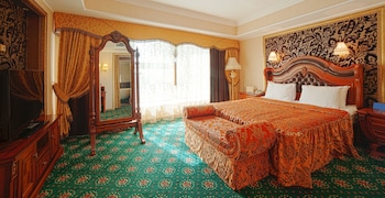 room-image