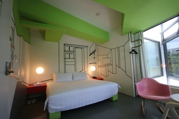 room-image