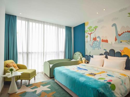 room-image