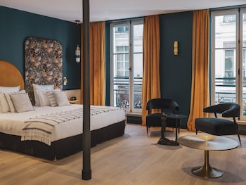 room-image