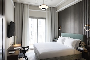 room-image