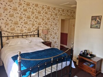 room-image