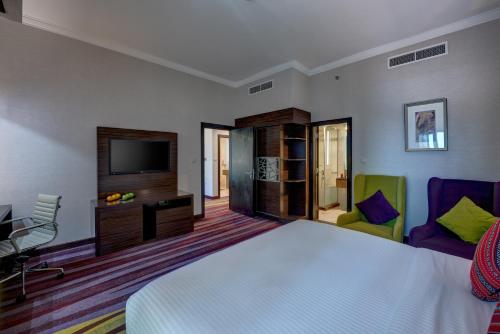 room-image