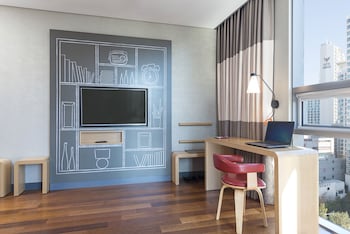 room-image