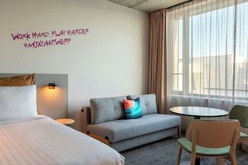 room-image
