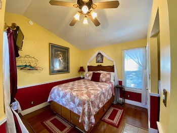 room-image