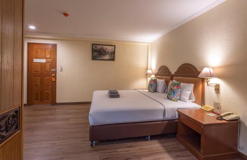 room-image