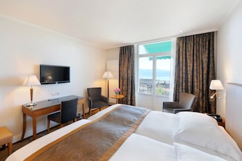 room-image