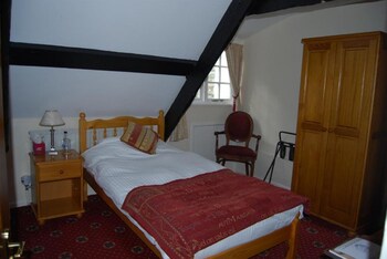 room-image