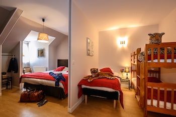 room-image