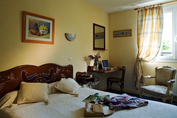 room-image