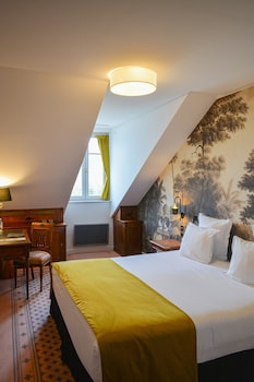 room-image