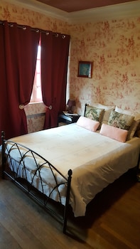 room-image